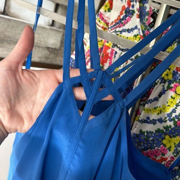 BCBGMaxAzria Bright Blue Dressy Silk Strappy Halter Style Tank Top - Picture 10 of 10